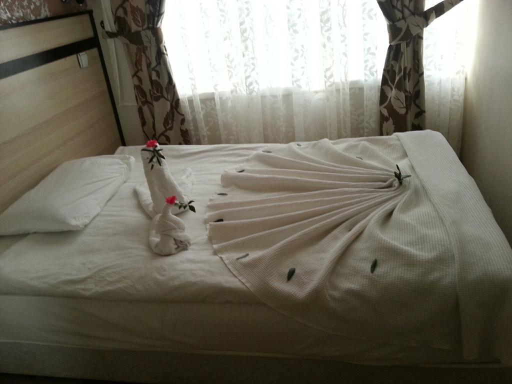 Tumay Hotel Antalia Esterno foto